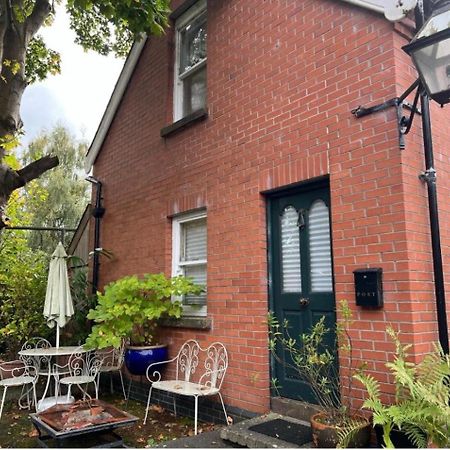 Self Contained Coach House In Leafy South Belfast The Location Is Not Accurate Appartement Buitenkant foto